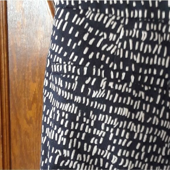 LOFT Basket Weave Cropped Pants - Picture 3 of 6